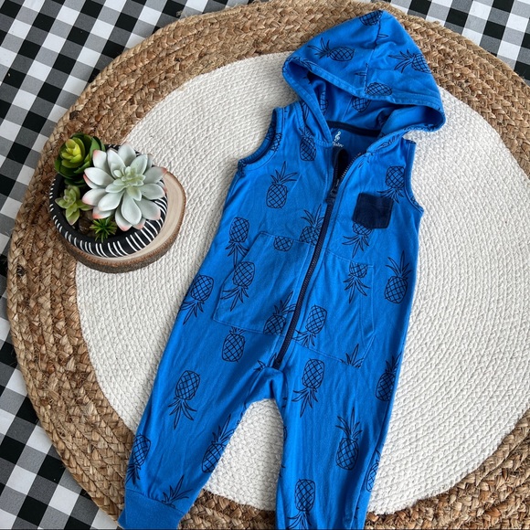 Pineapple hooded sleeveless jumpsuit 6-9 months - Picture 1 of 3